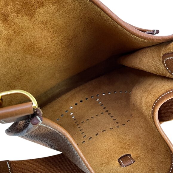 Hermes Evelyne III Taurillon Clemence GM Crossbody Bag - Picture 10 of 12